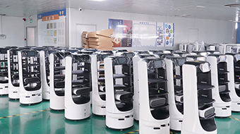 德利哥2.0-送餐機器人，科技與服務的完美結合